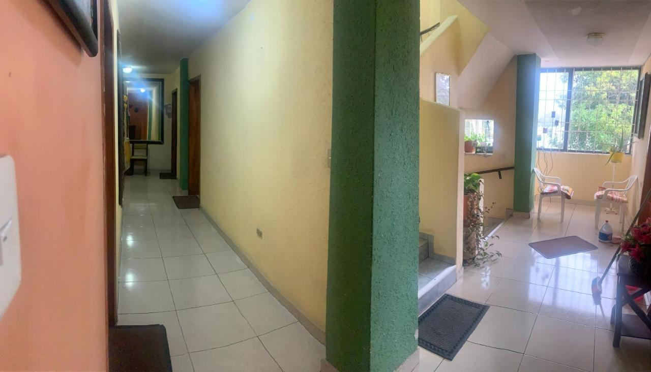 Hostal Jora Continental Котакачі Екстер'єр фото